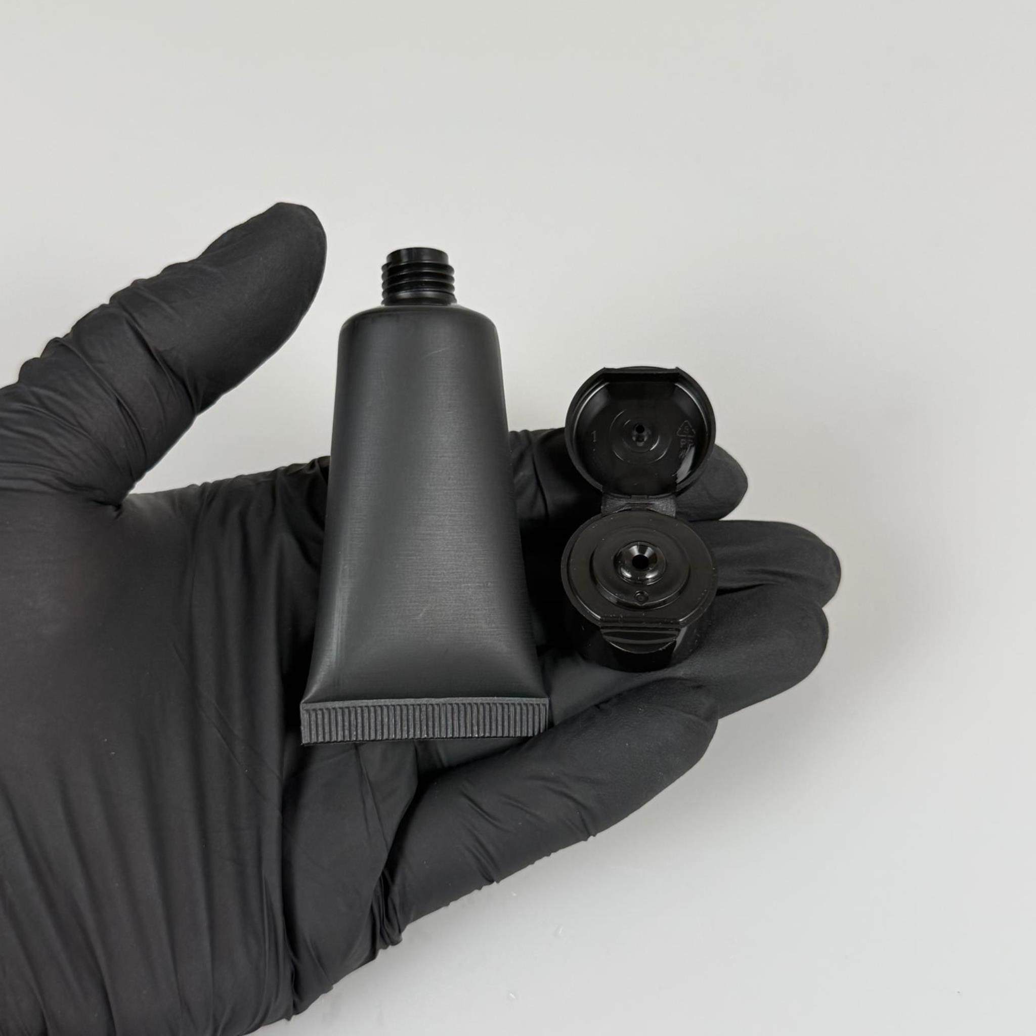 KOZMETİK İÇİN SİYAH BOŞ KREM TÜPÜ FLİPTOP KAPAKLI - 20 ML - MERHEM TÜPÜ - PLASTİK MANÜEL DOLDURULABİLİR BOŞ TÜP - LİPGLOSS TÜP - DUDAK PARLATICISI TÜPÜ - BAL DOLUMU İÇİN PLASTİK TÜP