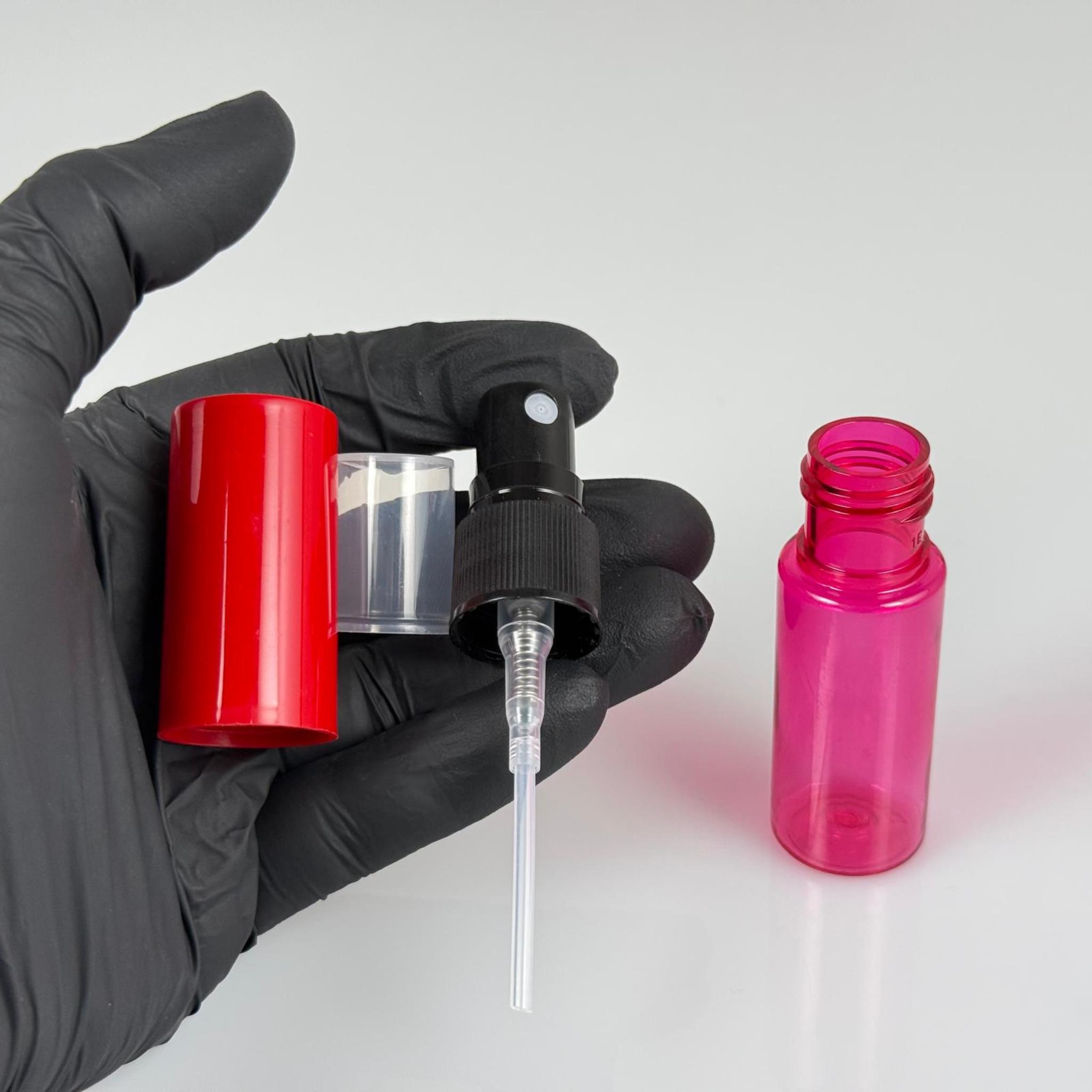 15 CC PEMBE PARFÜM ŞİŞESİ PLASTİK - SİYAH SPREY + KIRMIZI KAPAK - 15 ML PARFÜM ŞİŞESİ PET