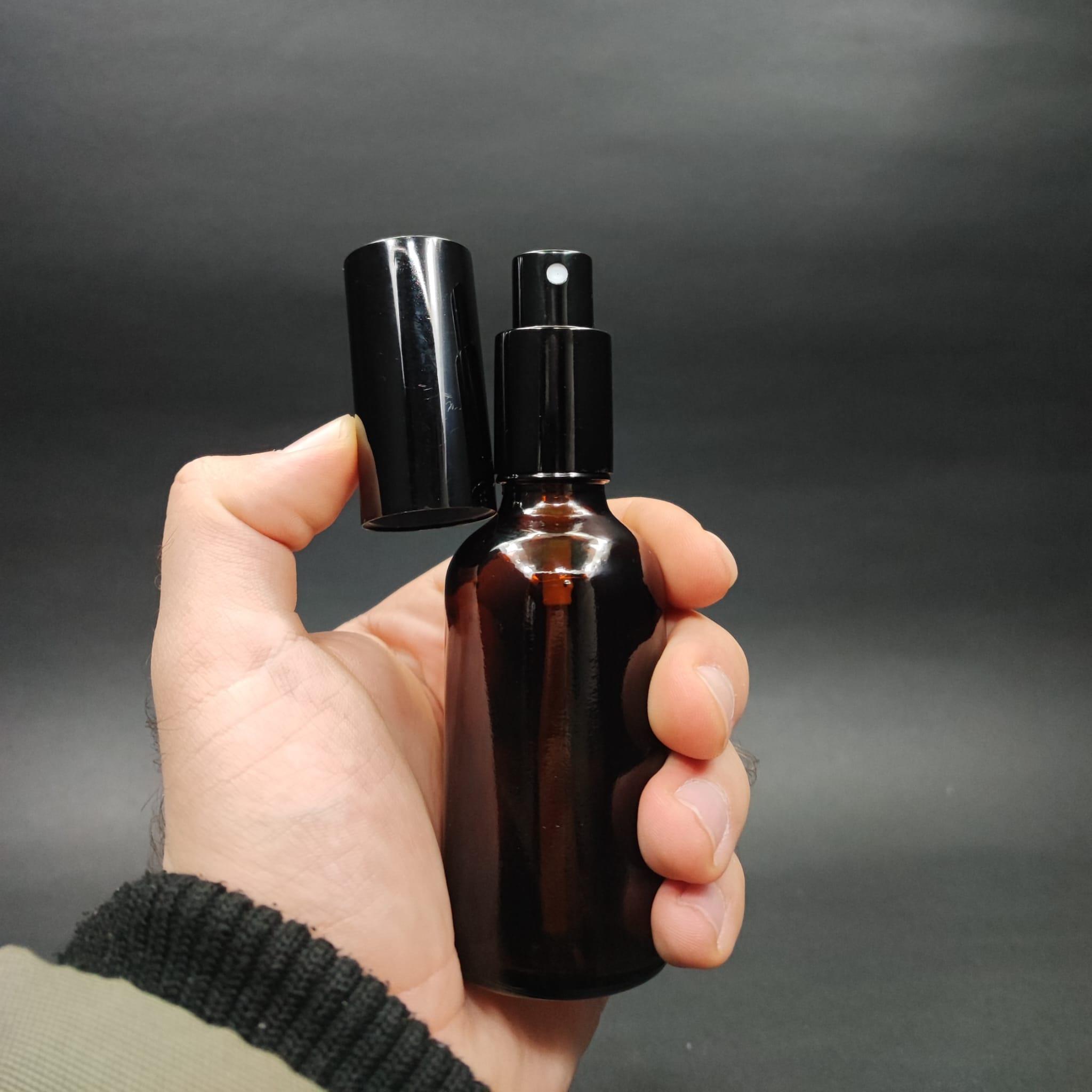 50 ML LÜKS VİDALI VALF ÇEVİRME PARFÜM ŞİŞELERİ - 50 CC AMBER CAM ŞİŞE - SİYAH METAL SPREYLİ KAPAKLI SET