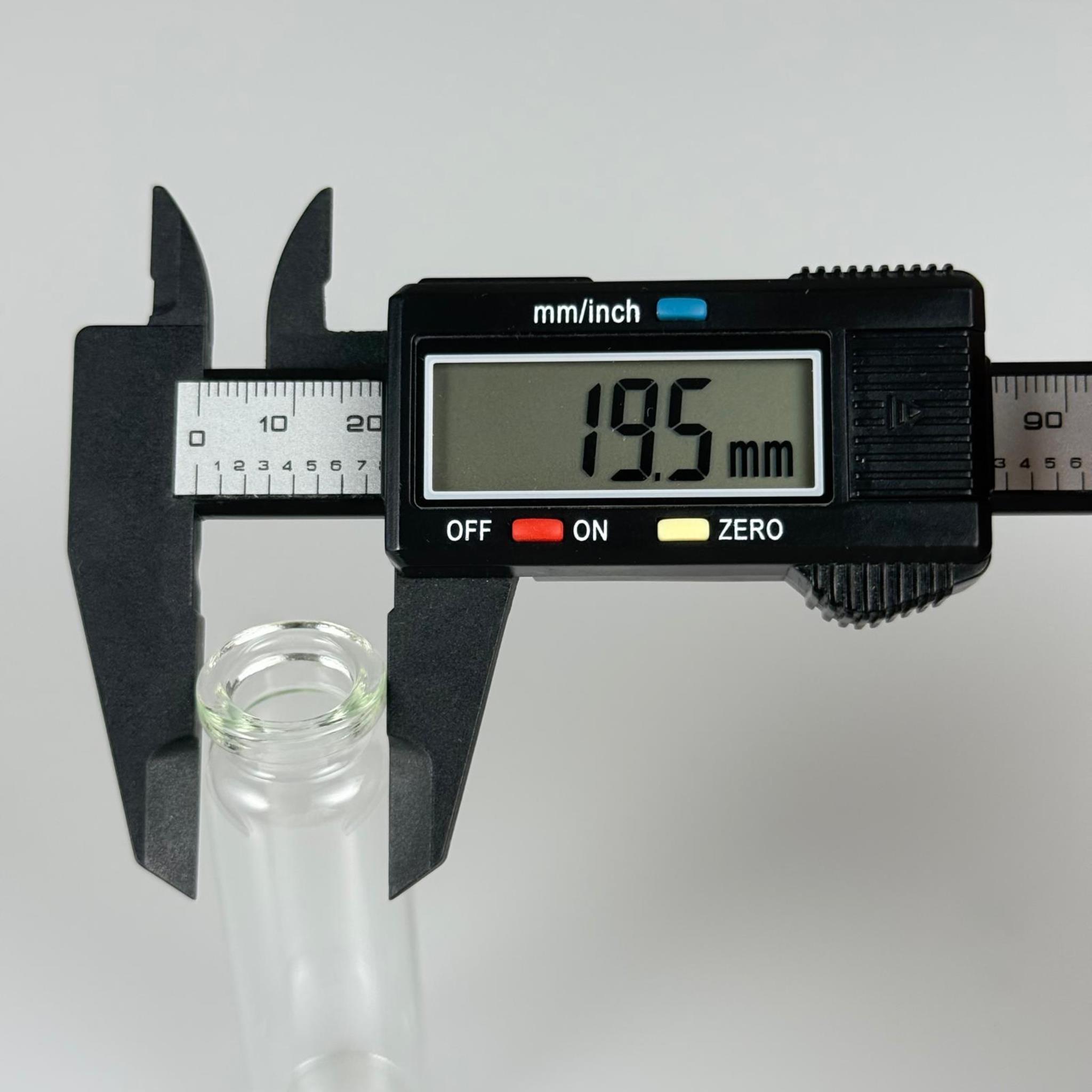 BOROSİLİKAT CAM ŞİŞE - 18 CC - 22x70 MM - ÇEKME CAM BORU FLAKON İNCE PENİSİLİN ŞİŞESİ - AĞIZ ÇAPI 20 MM