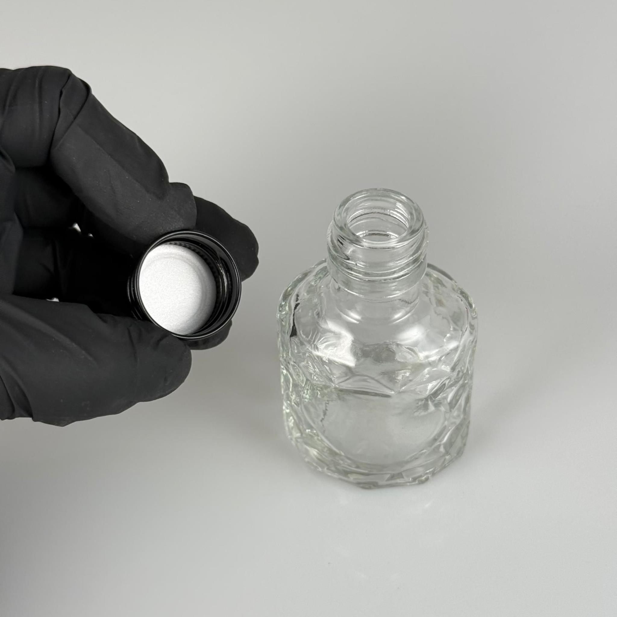 50 CC VELORA CAM ŞİŞE + KÖPÜK CONTALI SİYAH METAL ALÜMİNYUM KAPAK - 50 ML LÜX CAM ŞİŞE