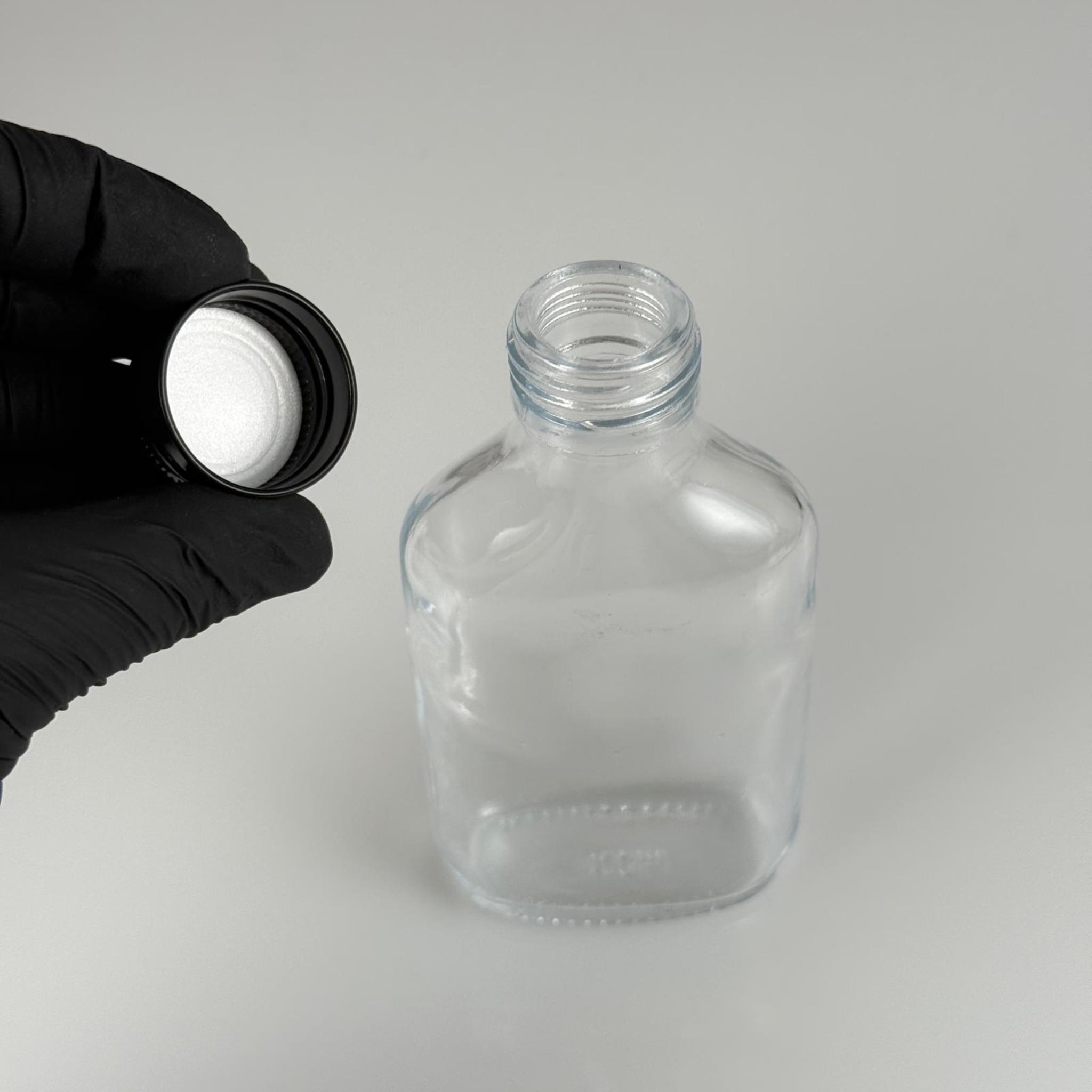 100 CC YASSI CAM ŞİŞE - SİYAH METAL ALÜMİNYUM KAPAKLI - 100 ML CAM ŞİŞE - SOĞUK KAHVE İÇİN COLD BREW ŞİŞESİ