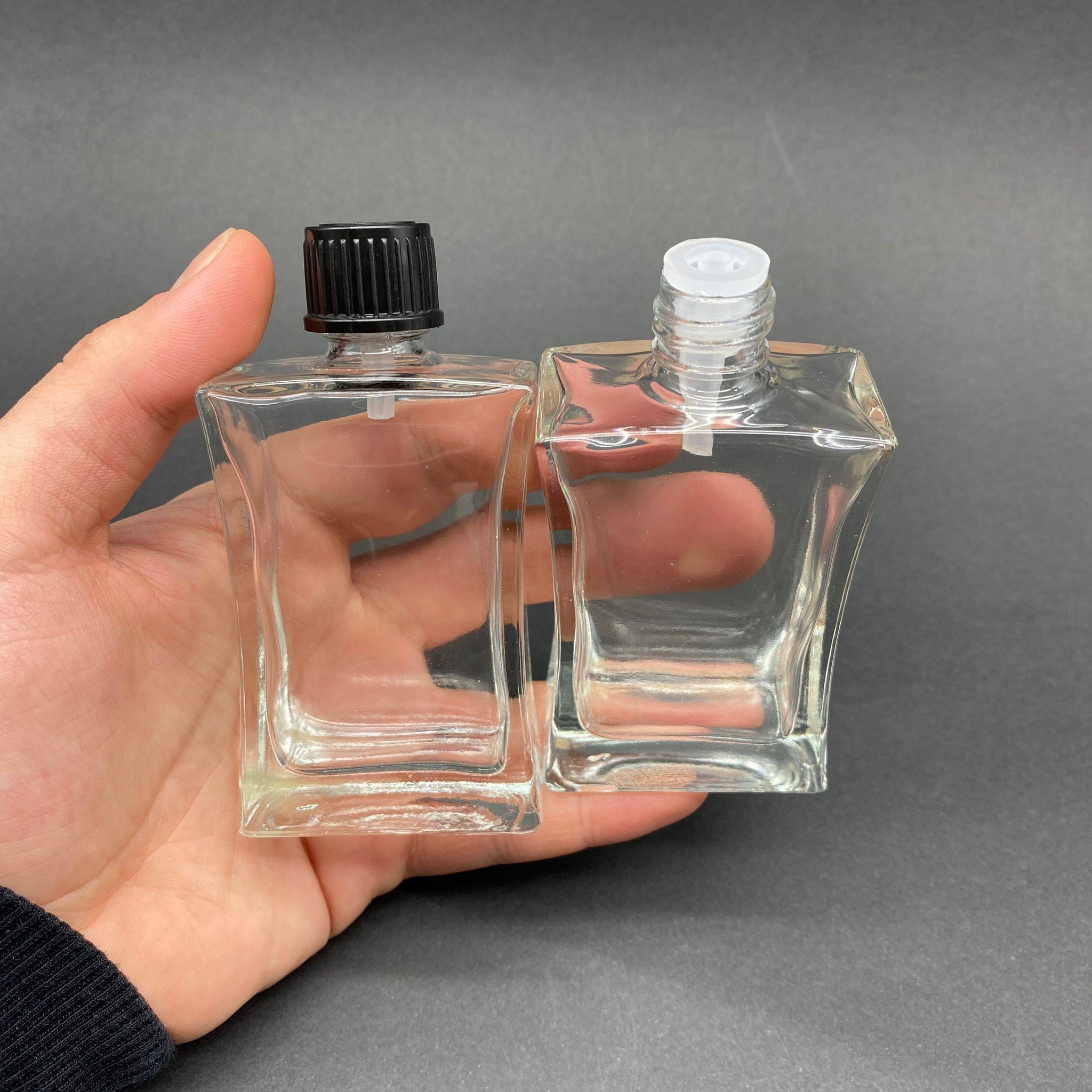 50 CC KÖŞELİ İÇTEN DAMLALIKLI - SİYAH KAPAKLI CAM ŞİŞE - 50 ML YENİ İÇTEN DAMLALIKLI CAM ŞİŞE - 1. KALİTE İTHAL CAM