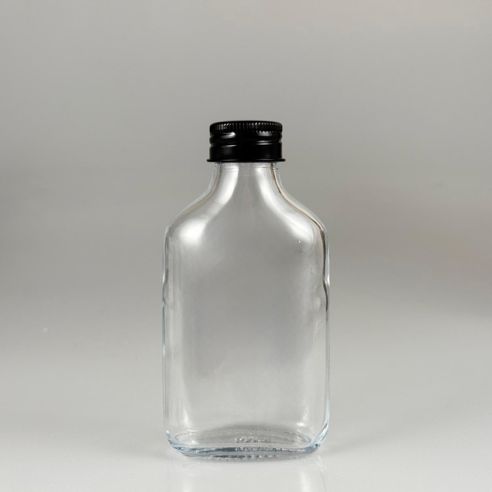 100 CC YASSI CAM ŞİŞE - SİYAH METAL ALÜMİNYUM KAPAKLI - 100 ML CAM ŞİŞE - SOĞUK KAHVE İÇİN COLD BREW ŞİŞESİ