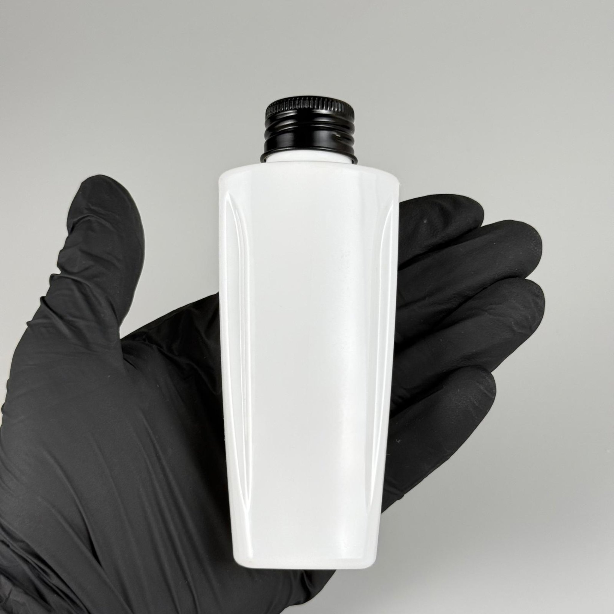 100 CC BEYAZ SERT PET ŞİŞE (LOREAL PARİS MODEL) 24 AĞIZ + KÖPÜK CONTALI SİYAH METAL ALÜMİNYUM KAPAK TAKIM - 100 ML KAPAKLI KOZMETİK PLASTİK ŞİŞELER