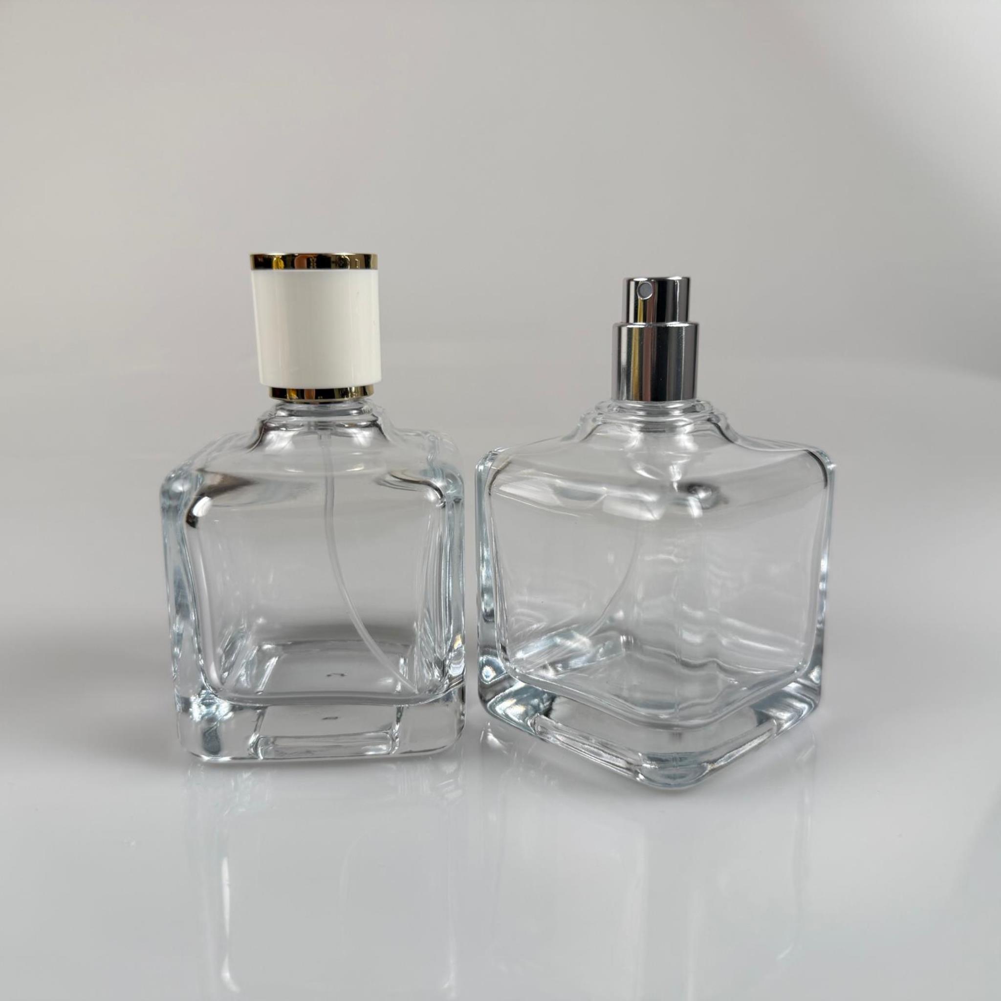 100 ML KARE MODEL LURA PARFÜM ŞİŞESİ - GÜMÜŞ METAL SPREYLİ + GOLD BEYAZ KAPAKLI (AĞIZ 15 MM GEÇME KOLAY KAPAMA)