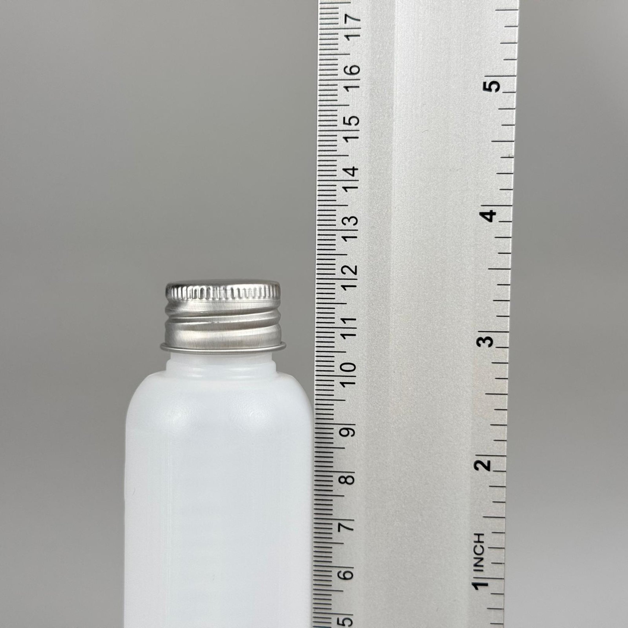 100 CC NATÜREL SERT POLİETİLEN ASETON ŞİŞESİ ( 24 MM ) + KÖPÜK CONTALI GÜMÜŞ METAL ALÜMİNYUM KAPAKLI + KOLONYA TIPALI TAKIM - 100 ML KAPAKLI PLASTİK ASETON ŞİŞELERİ