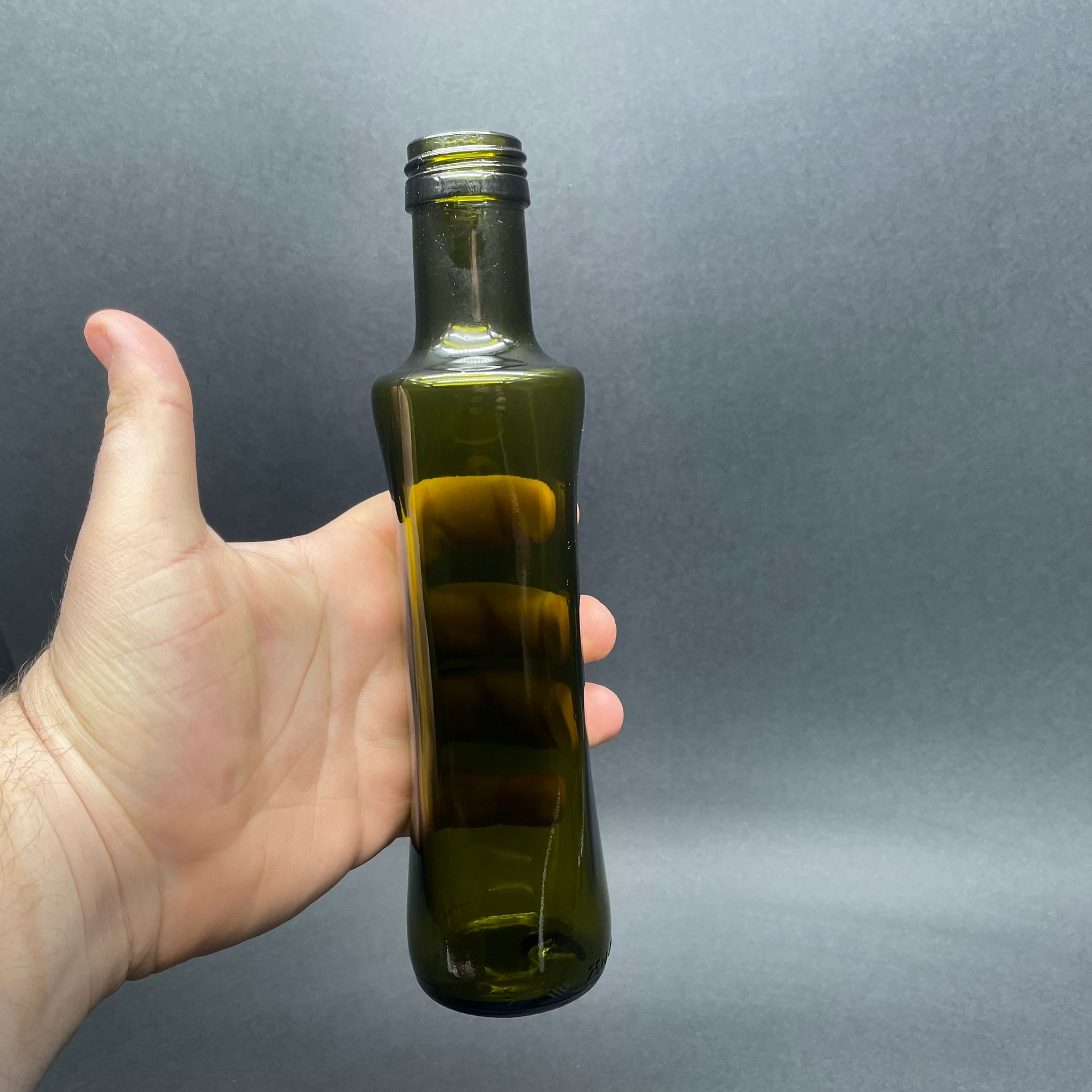 250 CC YEŞİL GEOLİVE CAM ŞİŞE KAPAKSIZ (31 AĞIZ) - 250 ML OVAL ŞİŞE - GEOLİVE ŞİŞE 250 ML - ZEYTİNYAĞI İÇİN RENKLİ CAM ŞİŞELERİ - ŞİŞECAM ÜRÜN KODU: 121025