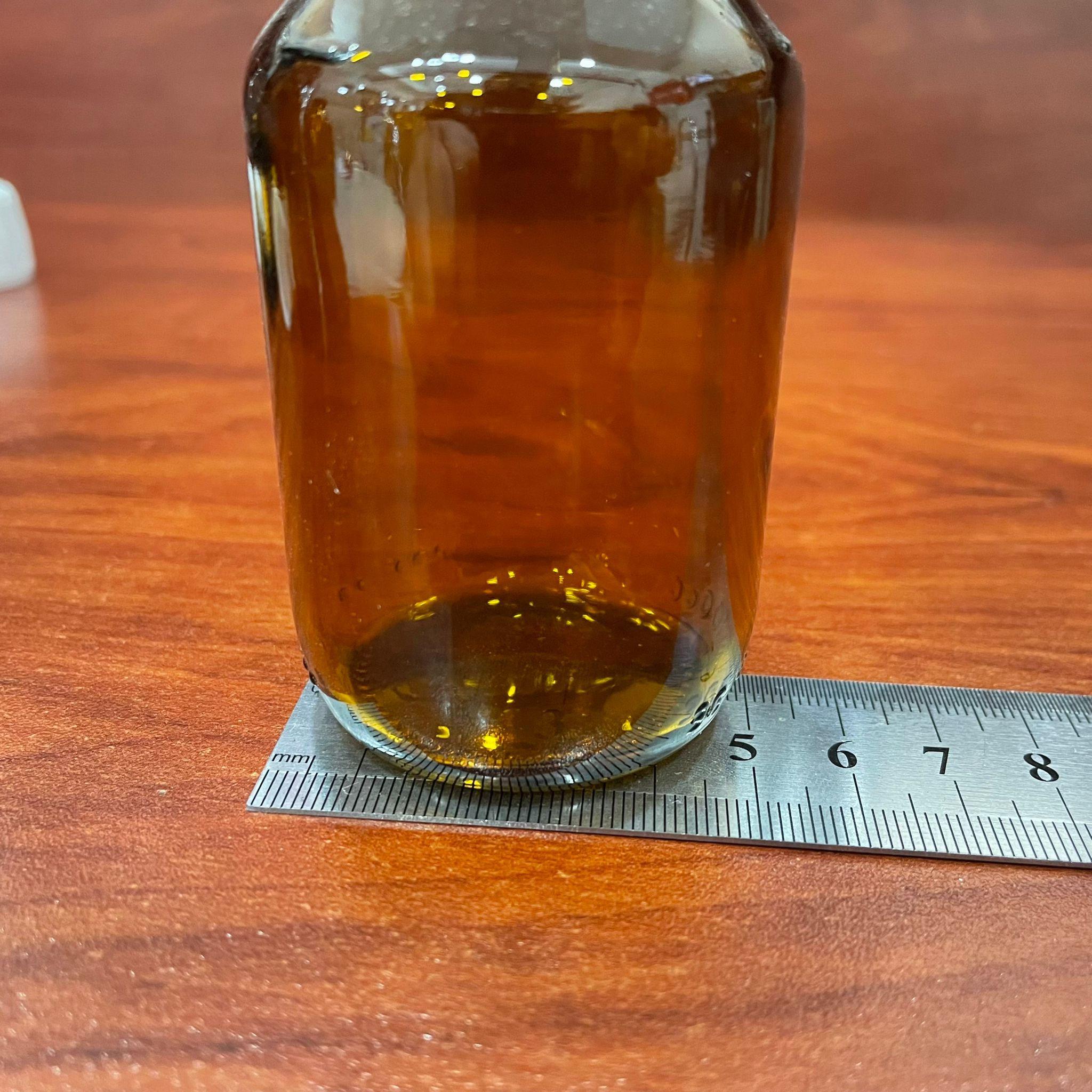 100 CC AMBER CAM ŞİŞE TOMBUL -KAPAKSIZ (28 AĞIZ) - 100 ML CAM ŞİŞE - KAHVERENGİ ECZA ŞİŞESİ - ŞİŞECAM ÜRÜN KODU: 719810 İLE EŞDEĞERDİR