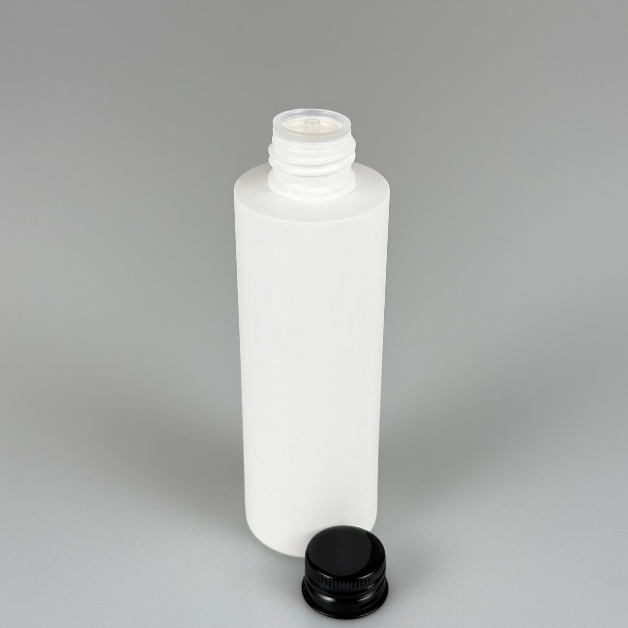 150 CC MAT BEYAZ SERT POLİETİLEN ASETON ŞİŞESİ (24 AĞIZ) + KÖPÜK CONTALI SİYAH METAL ALÜMİNYUM KAPAK + KOLONYA TIPALI TAKIM - 150 ML KAPAKLI BEYAZ PLASTİK ŞİŞELER