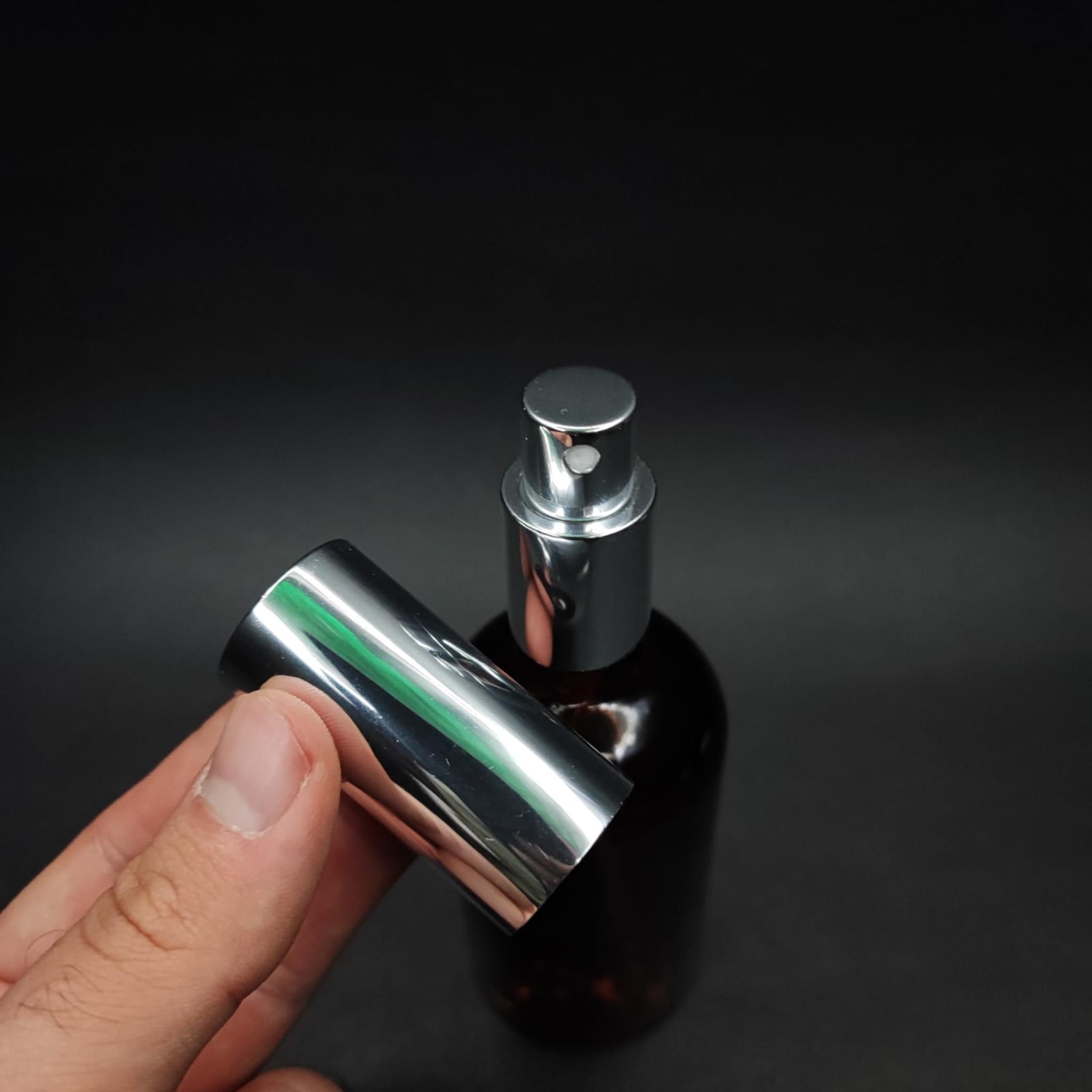 100 ML LÜKS VİDALI VALF ÇEVİRME PARFÜM ŞİŞELERİ - 100 CC AMBER CAM ŞİŞE - GÜMÜŞ METAL SPREYLİ KAPAKLI SET