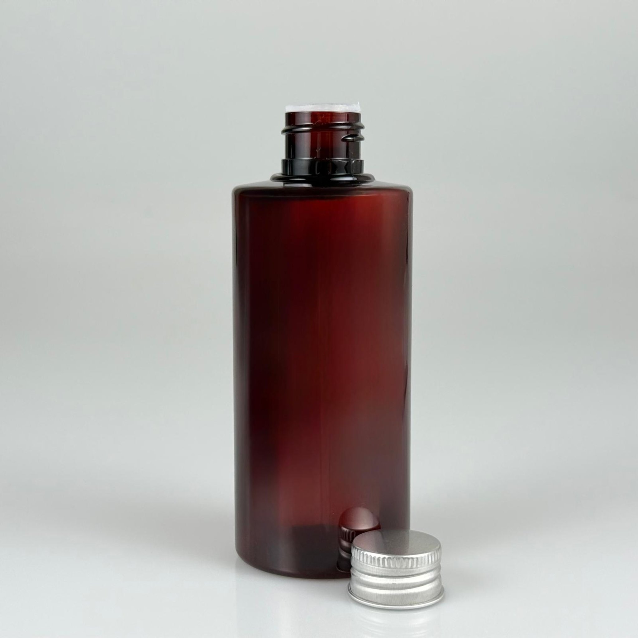 200 CC AMBER SİLİNDİR KESKİN KÜT MODEL SERT PET ŞİŞE (25 GR - 24 AĞIZ ) + KÖPÜK CONTALI GÜMÜŞ METAL ALÜMİNYUM KAPAKLI + KOLONYA TIPALI TAKIM - 200 ML KAPAKLI KAHVERENGİ PET ŞİŞELER