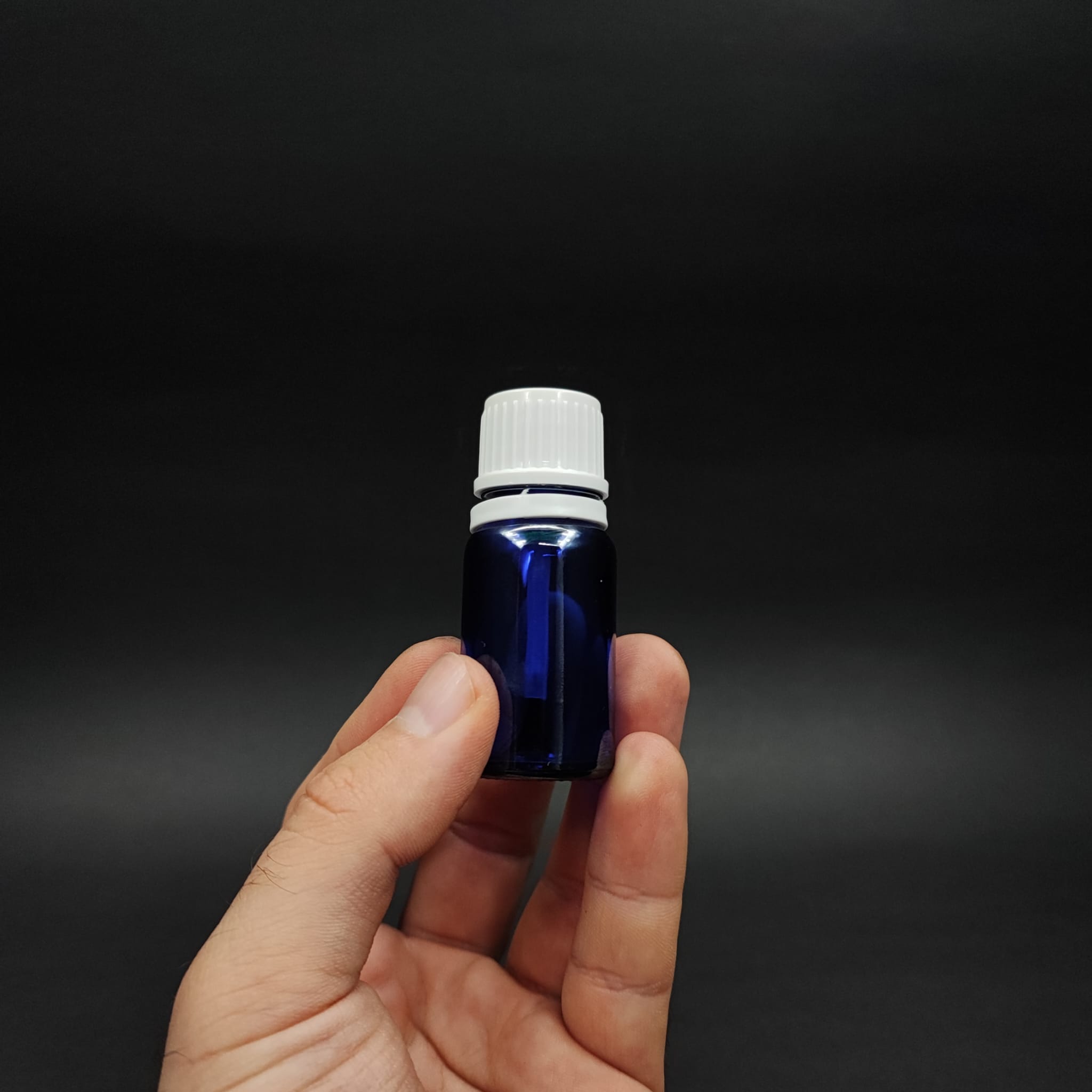 10 CC FIRÇALI MAVİ CAM ŞİŞE - 10 ML KAPAKLI FIRÇALI CAM ŞİŞE - CAM OJE ŞİŞESİ FIRÇALI BEYAZ KAPAKLI TAKIM - BOŞ OJE ŞİŞESİ, FIRÇALI ŞİŞE, OTOMOTİV VE MOBİLYA İÇİN RÖTÜŞ BOYA ŞİŞESİ