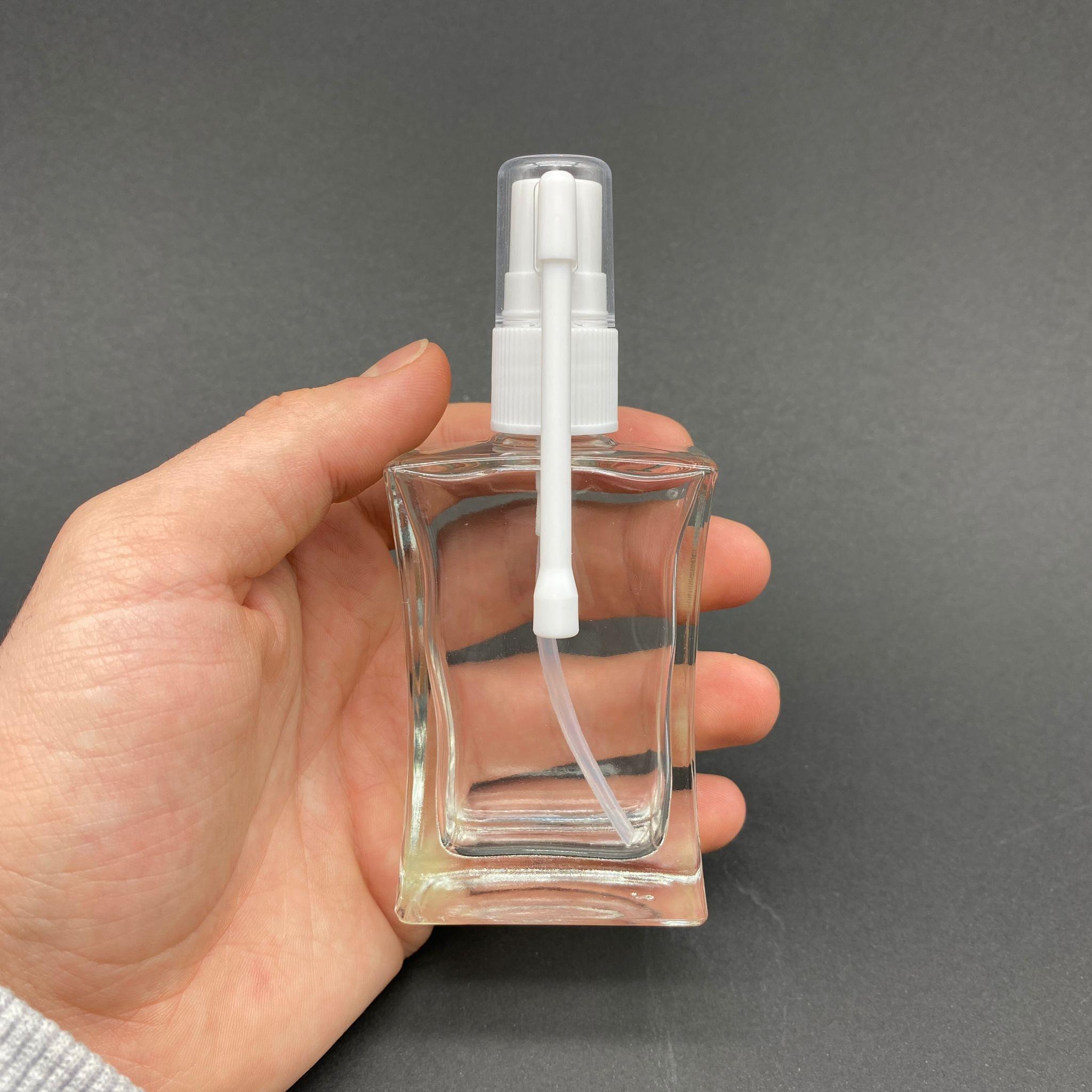50 CC KÖŞELİ CAM ŞİŞE - BEYAZ ORAL (BOĞAZ) SPREYLİ TAKIM - 50 ML SPREYLİ CAM ŞİŞE - 1. KALİTE İTHAL CAM