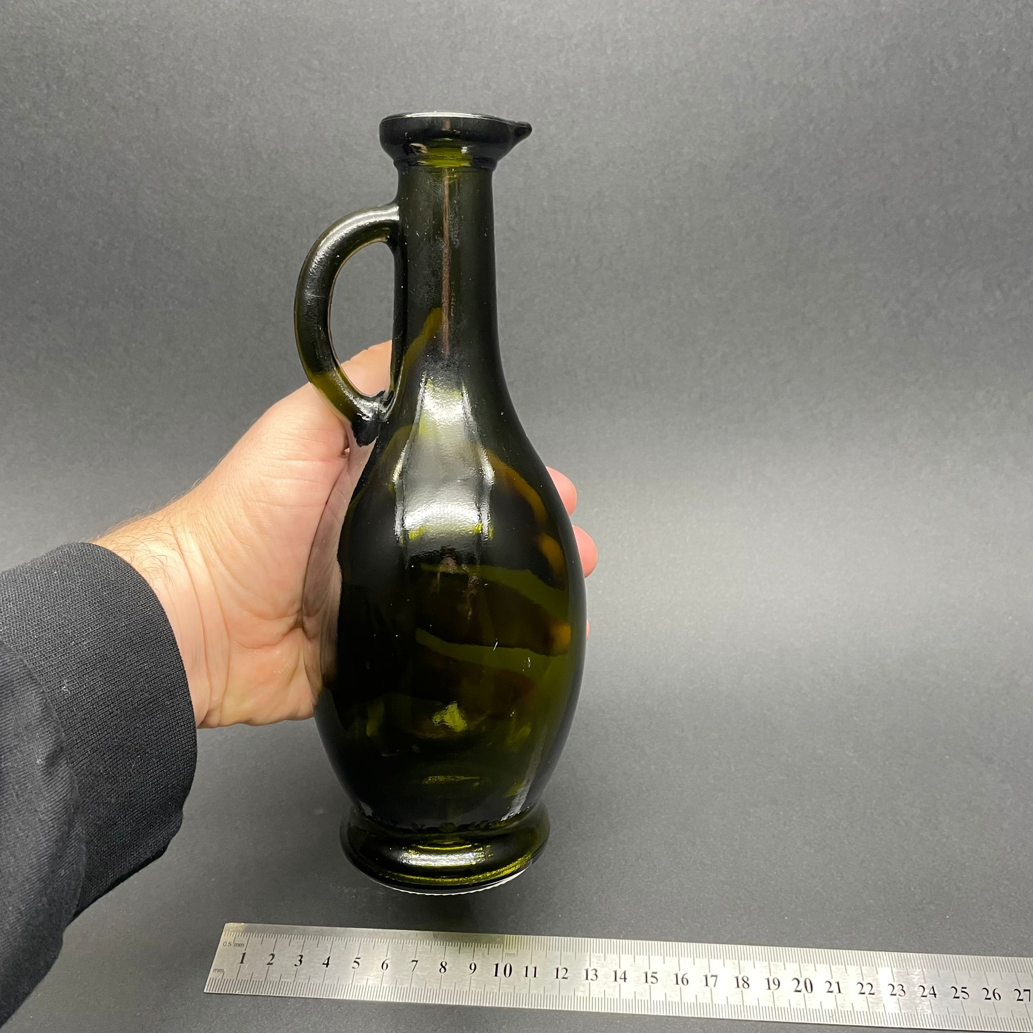 500 CC GAGALI KULPLU YAĞLIK CAM ŞİŞE - 500 ML GALON YAĞDANLIK ŞİŞE - YAĞ ŞİŞESİ - KAPAKSIZ - YEŞİL - ŞİŞECAM ÜRÜN KODU: 124250