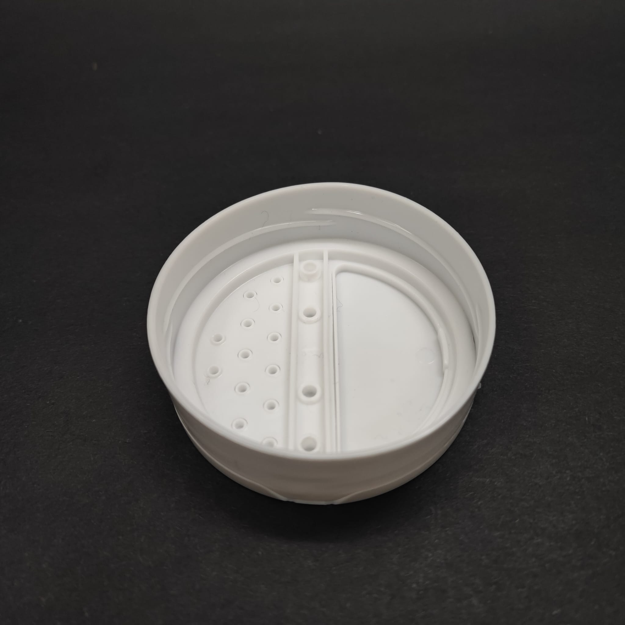 63 MM FLİPTOP KAPAK PLASTİK  - BEYAZ - BAHARAT KAPAK - PUDRA KAPAK