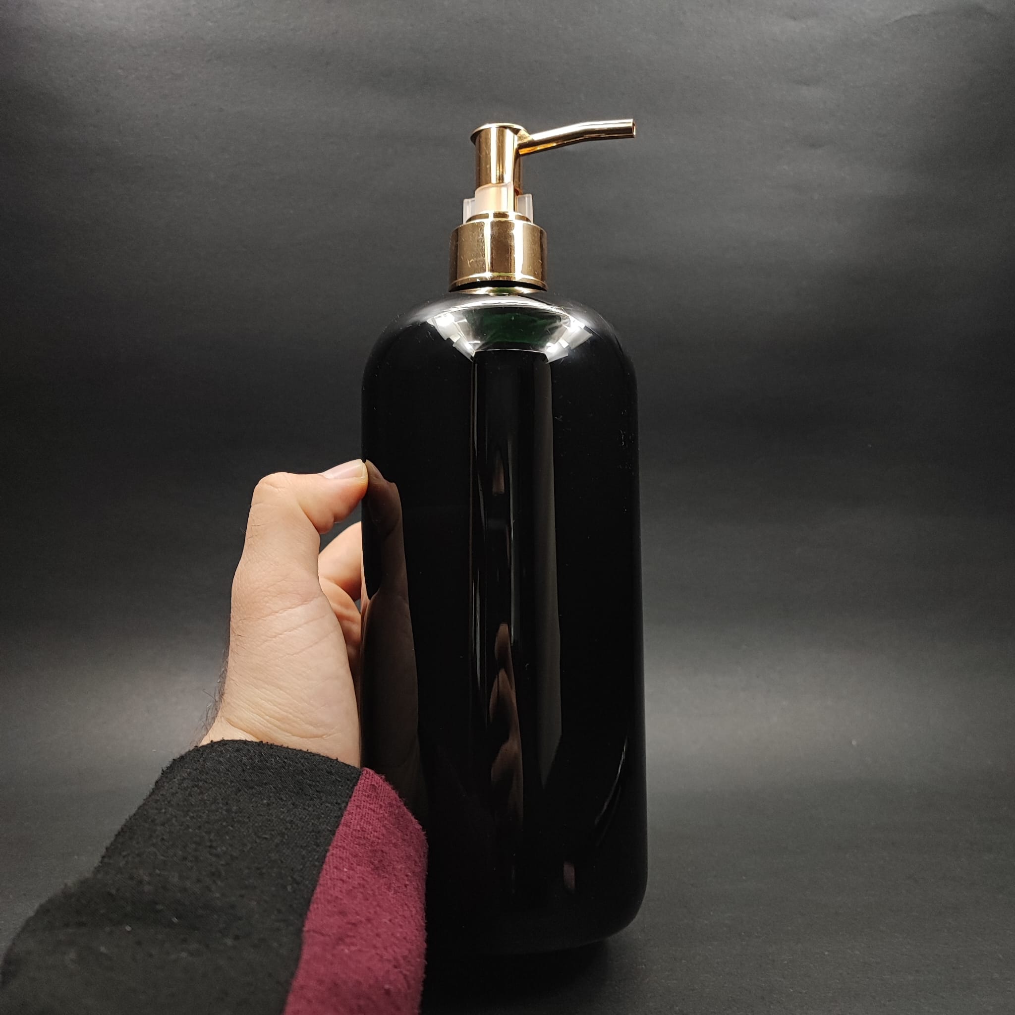 GOLD POMPALI SIVI SABUN ŞİŞESİ - 1000 ML POMPALI SİYAH PLASTİK ŞİŞE