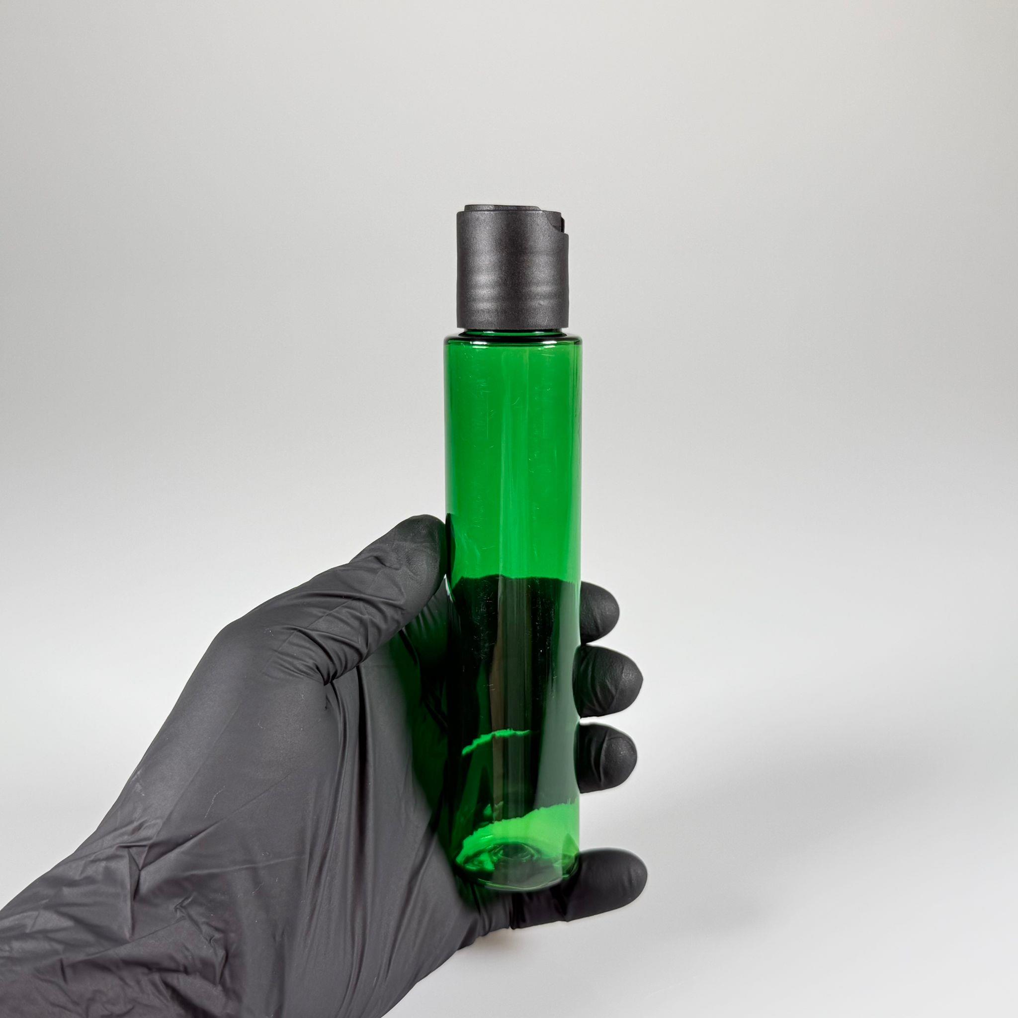 100 CC UZUN SİLİNDİR YEŞİL PET ŞİŞE (24 GR)  - SİYAH DİSKTOP AKITICI ŞAMPUAN KAPAKLI - 100 ML BİBERİYE SUYU, LAVANTA YAĞI, SAÇ SERUM, TONİK VB İÇİN PLASTİK KOZMETİK AMBALAJLARI