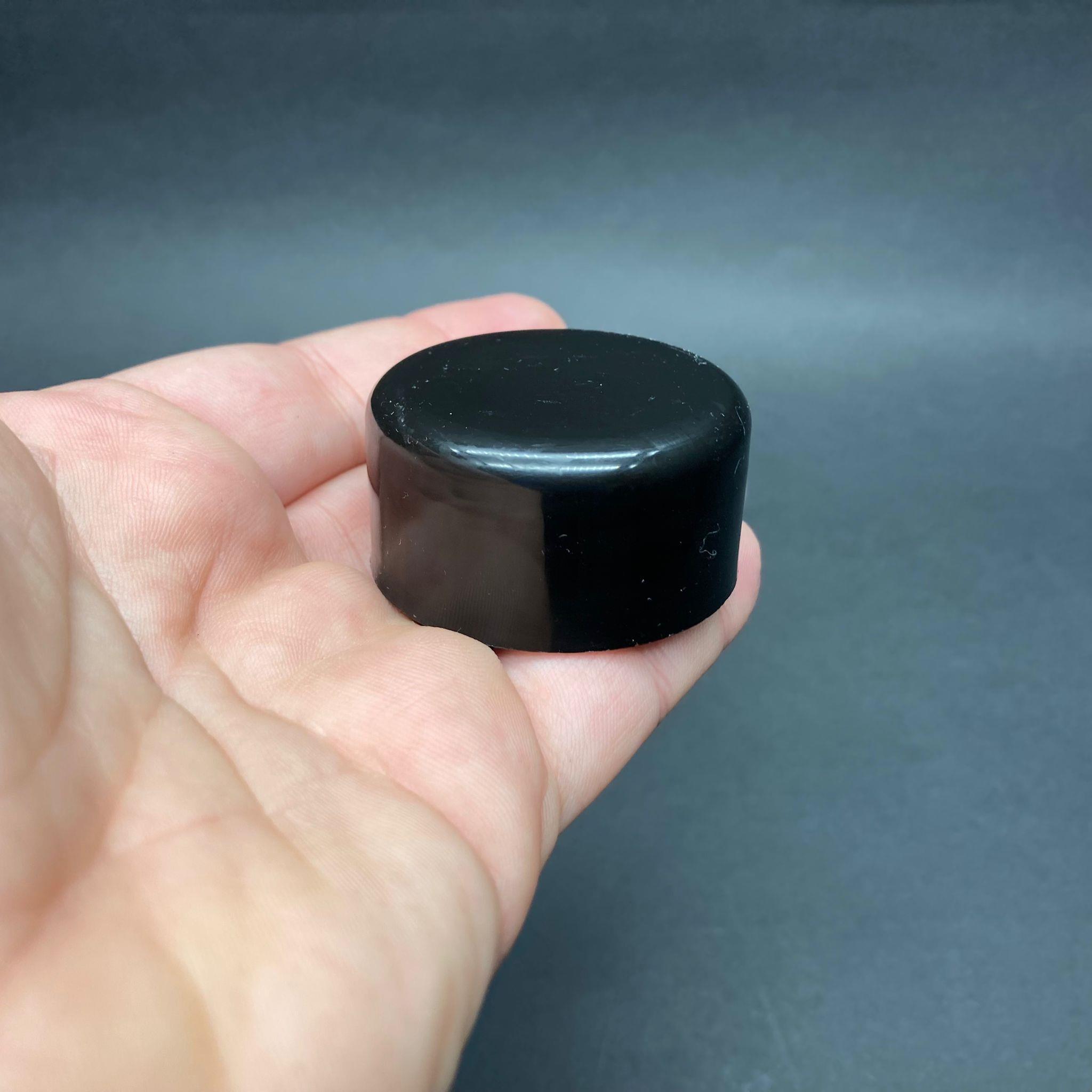41/18 MM VİDALI PLASTİK KAPAK SİYAH (PAŞABAHÇE 3 LİTRE KULPLU GALON ŞİŞE UYUMLU)