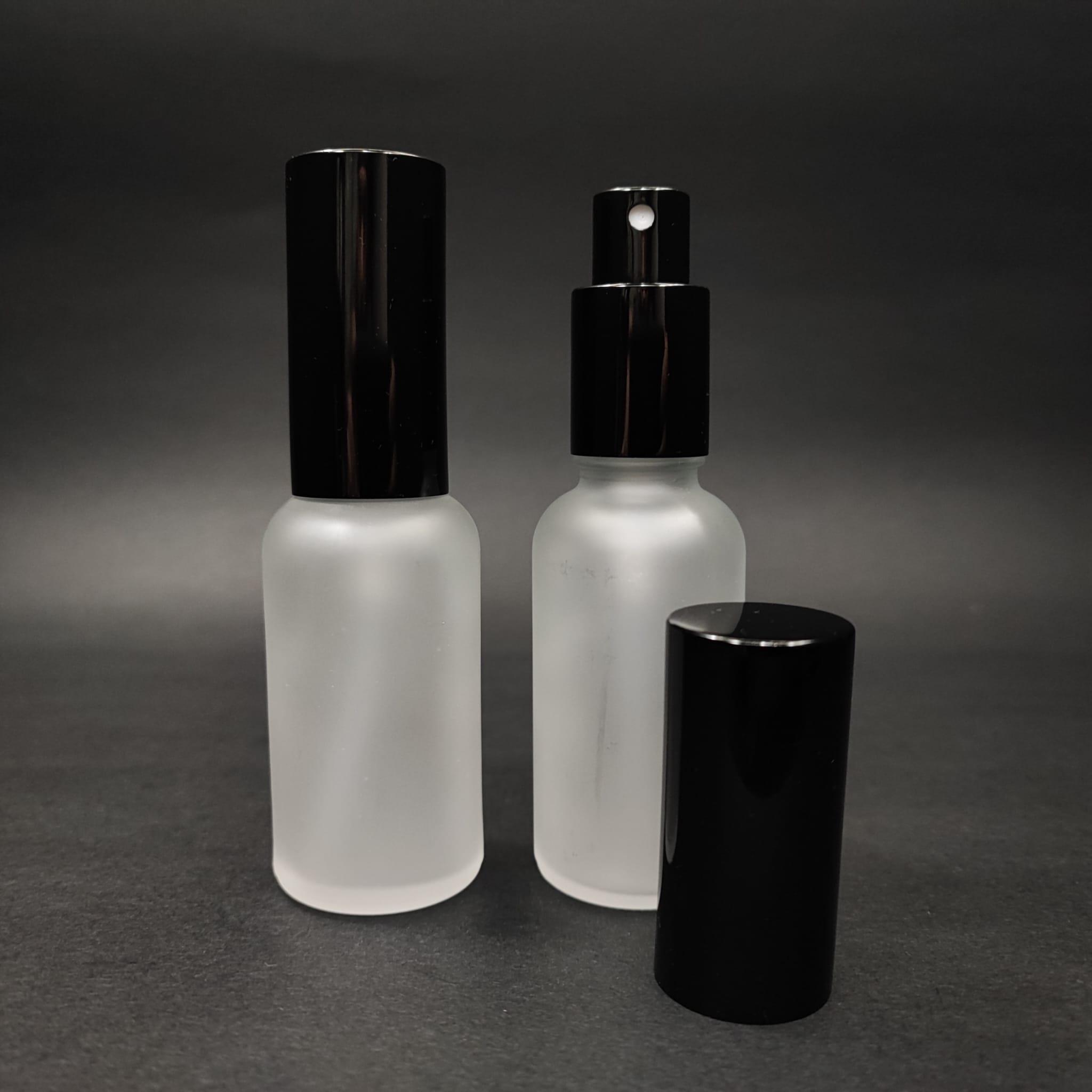 30 ML LÜKS VİDALI VALF ÇEVİRME PARFÜM ŞİŞELERİ - 30 CC BUZLU CAM ŞİŞE - SİYAH METAL SPREYLİ KAPAKLI SET