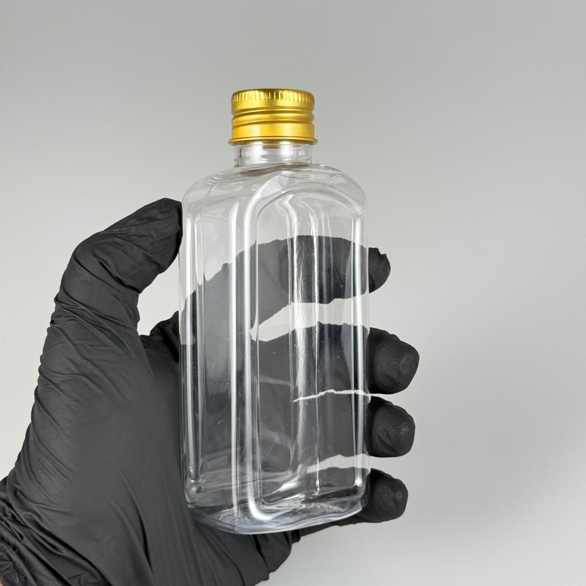 140 CC YASSI KÖŞELİ MODEL ŞEFFAF PET ŞİŞE (24 AĞIZ) + KÖPÜK CONTALI GOLD METAL ALÜMİNYUM KAPAK + KOLONYA TIPALI TAKIM - 140 ML KAPAKLI PLASTİK ŞİŞELER