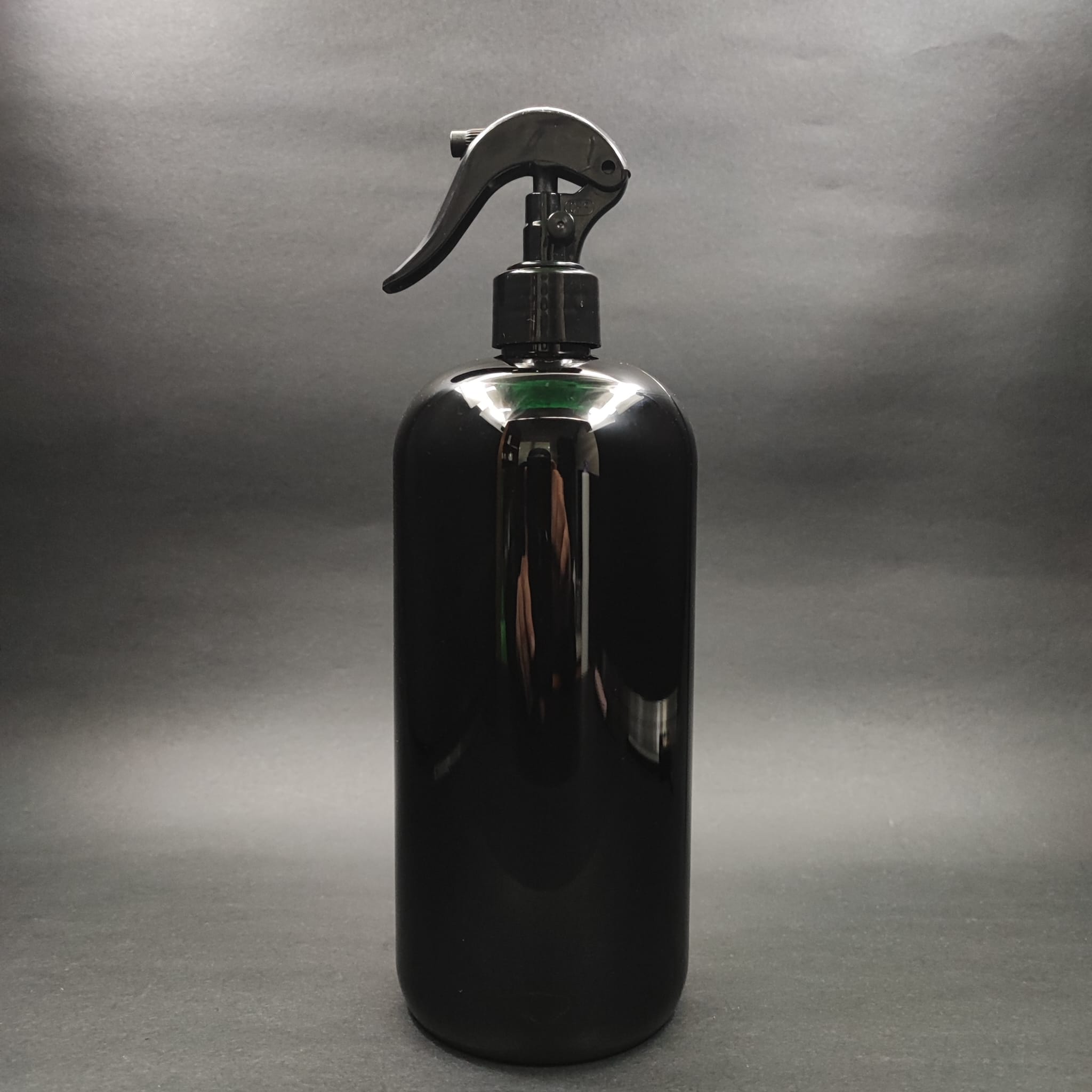 1000 CC SİYAH PLASTİK ŞİŞE - SİYAH TRİGER SPREYLİ (DUMAN GİBİ PÜSKÜRTÜR) - 1000 ML SİYAH BOŞ SPREYLİ PET ŞİŞE
