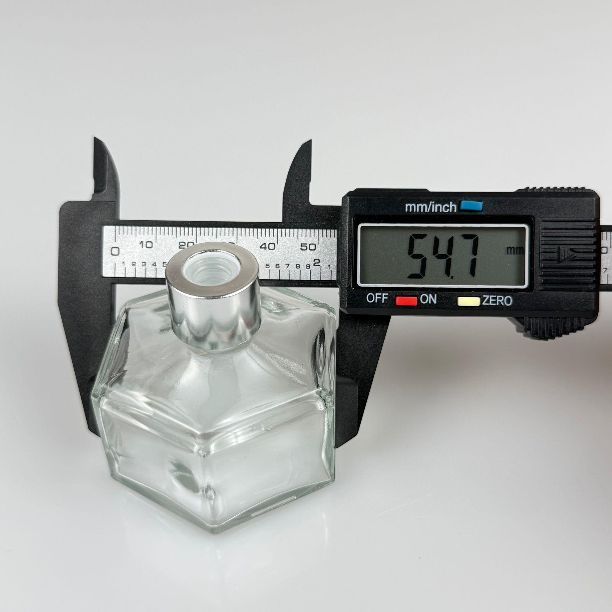 50 CC BASIK ALTIGEN PRESTİJ CAM BAMBU ODA KOKUSU ŞİŞESİ - 50 ML ÇUBUKLU BAMBU ODA KOKUSU ŞİŞESİ - DİFÜZÖR ŞİŞE- CAM ŞİŞE + GÜMÜŞ METAL KAPAK + PLASTİK TIPA