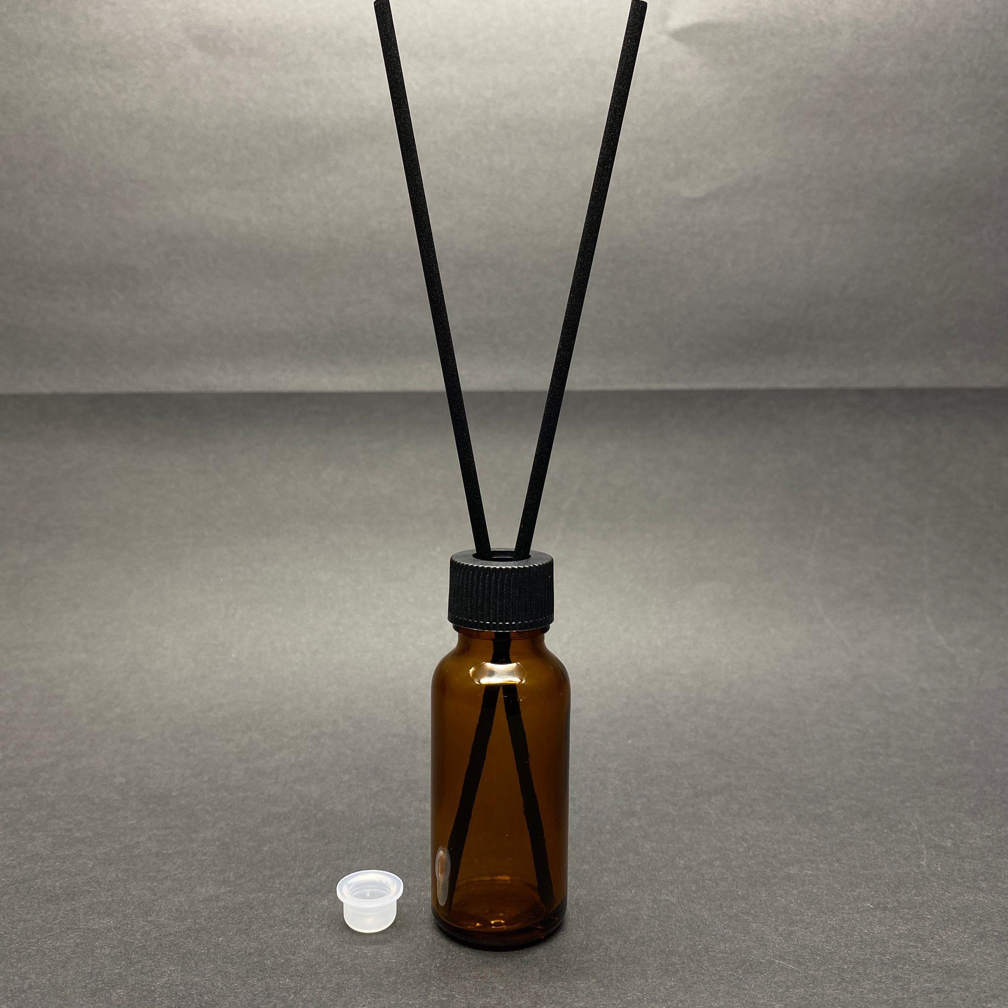 20 CC AMBER CAM BAMBU ODA KOKUSU ŞİŞESİ - 20 ML ÇUBUKLU BAMBU ODA KOKUSU ŞİŞESİ - DİFÜZÖR ŞİŞE- CAM ŞİŞE + SİYAH PLASTİK KAPAK + PLASTİK TIPA + 2 ADET FİBER SİYAH BAMBU ÇUBUK