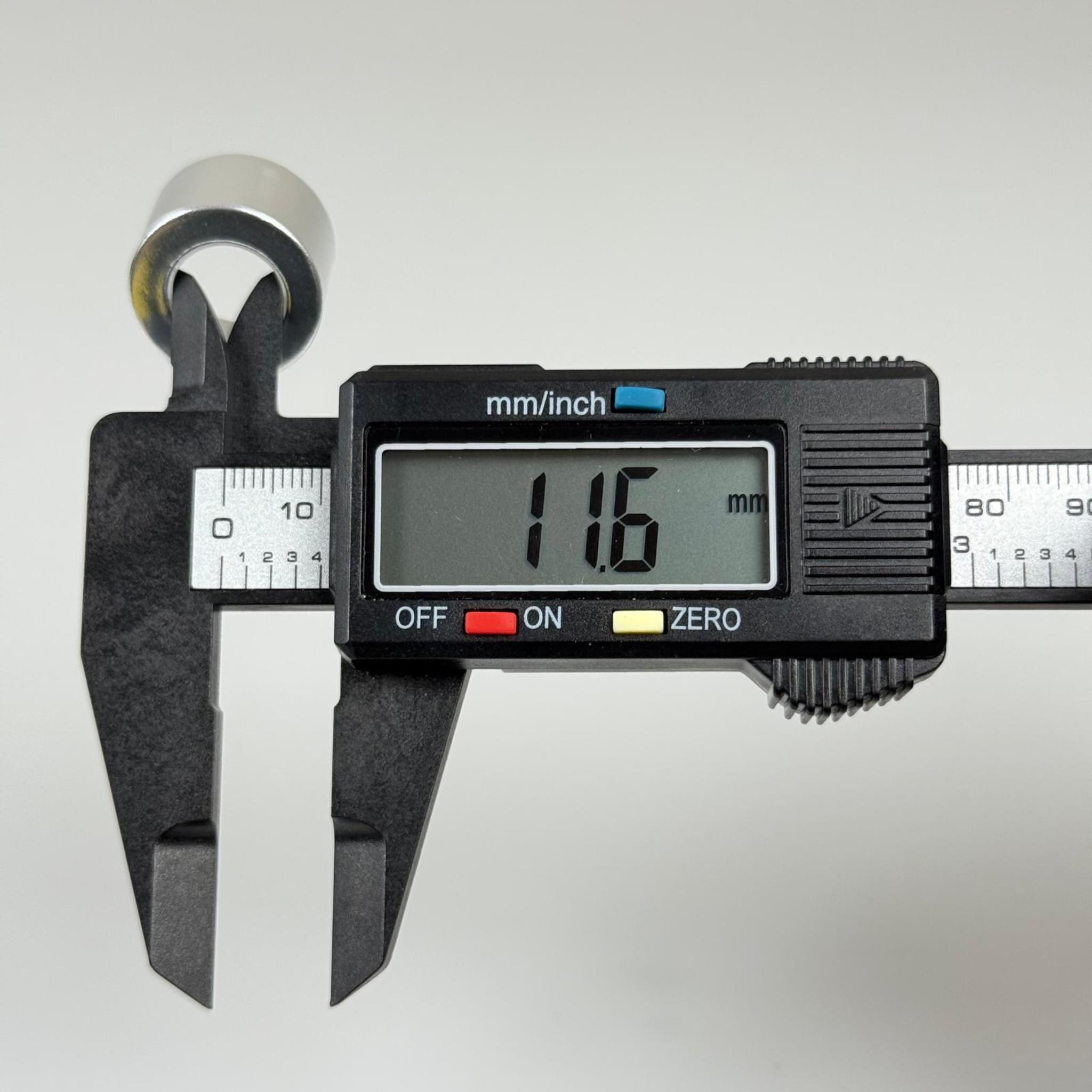 18 MM DELİKLİ GÜMÜŞ METALİK KAPLAMALI KAPAK (DAMLALIK İÇİN)